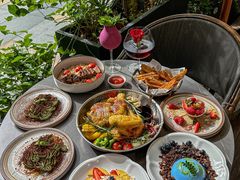 -Mogul Eatery·大亨餐酒馆