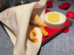 -弦月窗LUNETTE BY AMANDA(复兴路店)