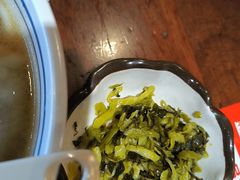 -鑫花溪牛肉米粉(东环大润发店)