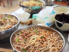 -正宗杨记普洱酸醋米线(总店)