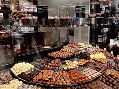 -Laderach 莱德拉(上海环贸iapm店)