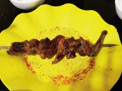 -烤肉小伙烤肉店