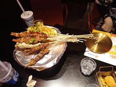 -何师烧烤Pro ·江湖川菜·小龙虾·精酿(太古里旗舰店)