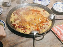 -旧街市鲜货老火锅(大光路店)