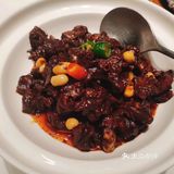 这是叉烧天花🌸板吧[色]