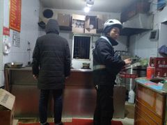 -薛记襄阳香辣牛肉面(平安路店)