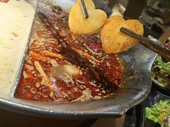 台式麻辣花胶鸡鸳鸯锅-湊湊火锅·茶憩(世博大道店)