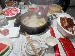 -三人行骨头王火锅(长寿店)