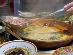 -洱火云南酸菜牛肉火锅(石景山当代商城店)