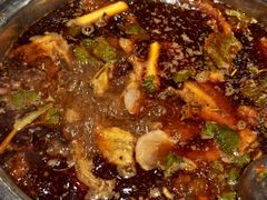 -肖肖酸萝卜鱼火锅(总店)