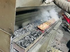 -烤肉小伙烤肉店