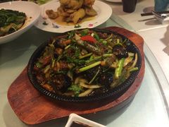 -车之谷·汽车文化主题餐厅(汽开店)