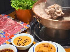 -老楼羊蝎子·铜锅涮肉•20年专注羊肉(惊驾路店)