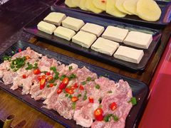 夹不起来的农家滑肉-吼堂老火锅(万寿宫店)