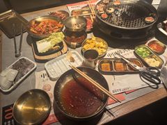 -草家酱蟹炭火烤肉店(珲春南路一店)