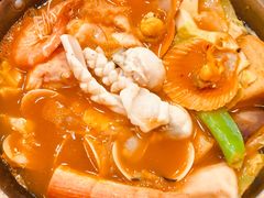 泡菜海鲜锅-张妈台式锅烧(深大店)
