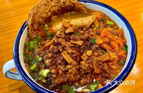 Black Pork Sauce Rice Noodles