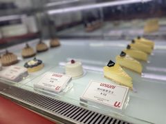 -UNI UNI(环亚凯瑟琳店)