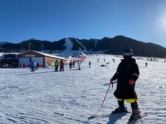 -丝绸之路山地度假区滑雪场