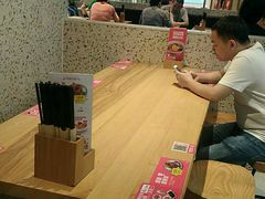 大堂-云味馆米线(红花湖店)