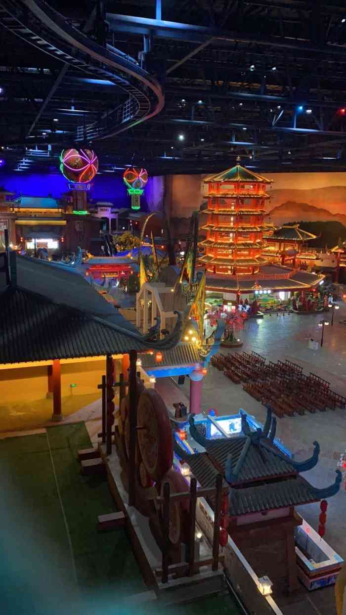 南京万达乐园-"开在万达茂里的室内游乐场,整体中式风格,.