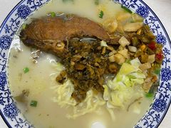 -面婆婆东台鱼汤面(湛江路店)