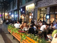 -恒峰步行街