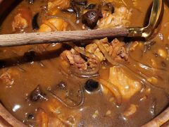 小鸡炖蘑菇-关东小磨东北菜(漕河泾印象城店)