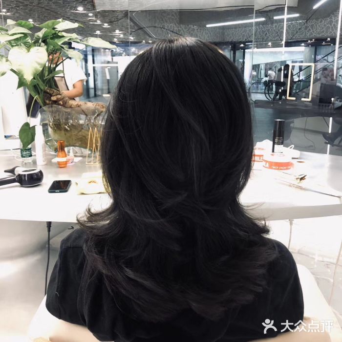 MYYF SALON烫发染发图片
