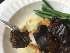 classic&nbsp;veal&nbsp;cheek&nbsp;served&nbsp;with&nbsp;mashed&nbsp;potatao&nbsp;and&nbsp;-Nathanhouse