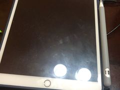 -Apple零售店(华贸购物中心店)