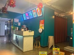 -荒岛实景沉浸密室(江汉路1店)