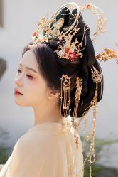 -一揽芳华汉服旗袍体验馆(拙政园店)