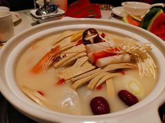 -三人行骨头王火锅(长寿店)