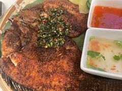 傣家香茅草烤罗非鱼-云腾食府·云南菜