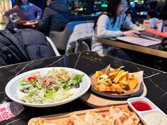 -DEEP·美式餐吧(五棵松华熙LIVE店)