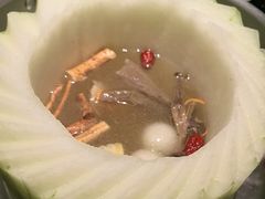 -得意咚瓜·顺德鱼生·冬瓜火锅(深圳首店)