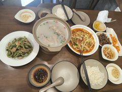 -叁煨蹄花·下饭盐帮菜(人民广场店)