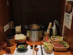 -独食火锅·半米屋台(直营总店)
