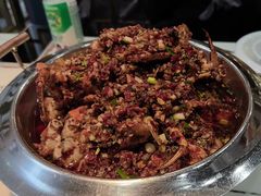 -凤凰路何眼镜香辣蟹(花果园店)