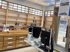 -豪门视光·星趣控·蔡司依视路眼镜代理商(中央大街店)