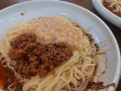 -阿依娘镇店豌杂面(三峡广场店)