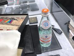 -Gucci(时代广场店)