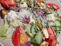 奶酪沙拉-机器人火炉披萨