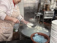 -绿杨馄饨临顿路店