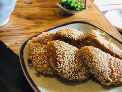 -毛辣果·贵州红酸汤牛肉火锅(西单店)