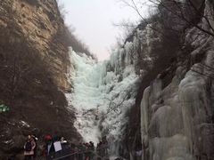 -大平台龙居瀑布旅游区