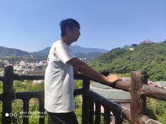 -客天下恐龙水晶玻璃桥