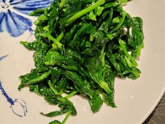 清炒豌豆尖-东莱海上(长宁来福士店)