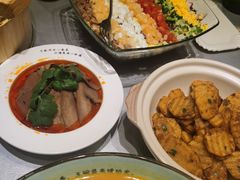 -临界音乐酒馆·小龙虾·江湖菜(华熙LIVE·鱼洞店)